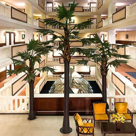 Royal Peninsula Hotel Chiangmai Csiangmaj Kültér fotó