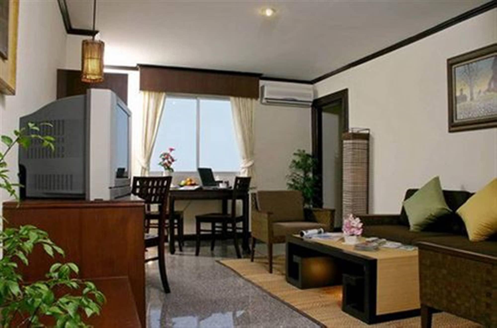 Royal Peninsula Hotel Chiangmai Csiangmaj Kültér fotó