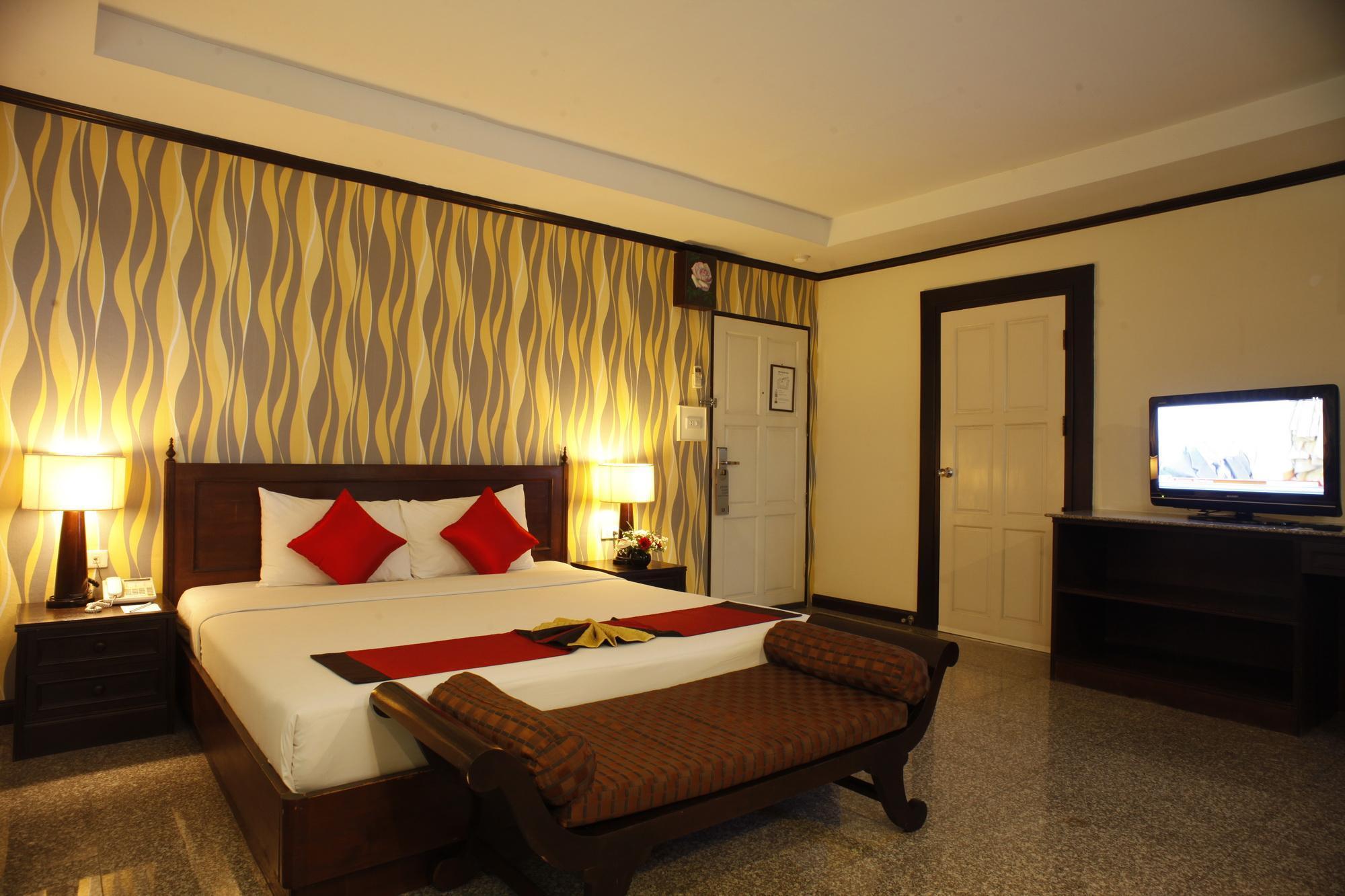 Royal Peninsula Hotel Chiangmai Csiangmaj Kültér fotó