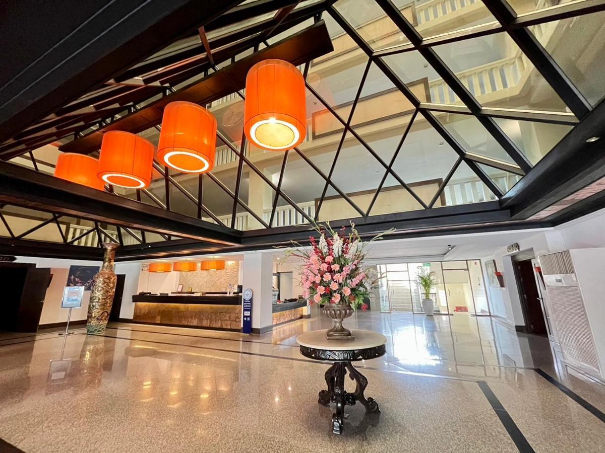Royal Peninsula Hotel Chiangmai Csiangmaj Kültér fotó