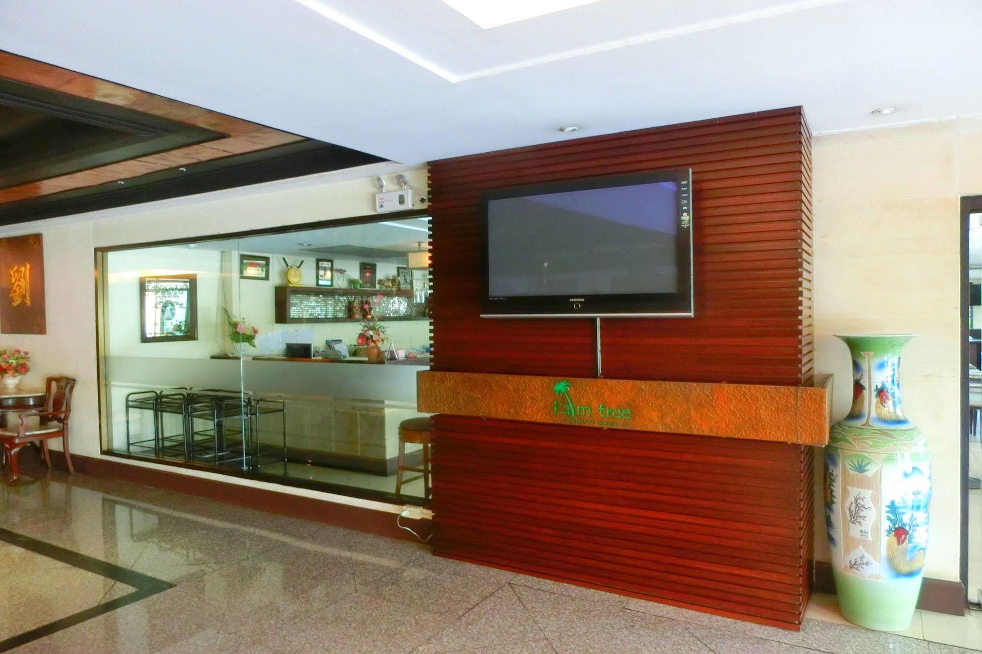 Royal Peninsula Hotel Chiangmai Csiangmaj Kültér fotó